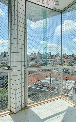 Apartamento à venda com 267m², 4 quartos e 4 vagas Apartamento à venda com 267m², 4 quartos e 4 vagasVaranda