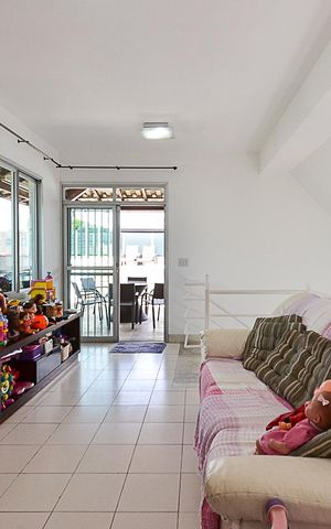 Apartamento à venda com 267m², 4 quartos e 4 vagas Apartamento à venda com 267m², 4 quartos e 4 vagasSala Cobertura