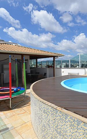 Apartamento à venda com 267m², 4 quartos e 4 vagas Apartamento à venda com 267m², 4 quartos e 4 vagasÁrea Cobertura