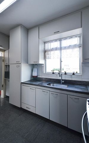Apartamento à venda com 267m², 4 quartos e 4 vagas Apartamento à venda com 267m², 4 quartos e 4 vagasCozinha