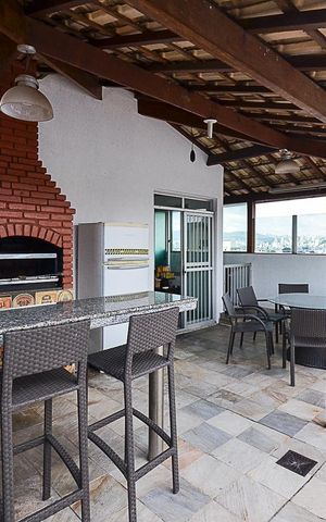 Apartamento à venda com 267m², 4 quartos e 4 vagas Apartamento à venda com 267m², 4 quartos e 4 vagasÁrea Cobertura