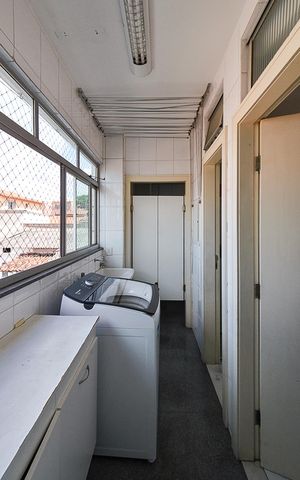 Apartamento à venda com 267m², 4 quartos e 4 vagas Apartamento à venda com 267m², 4 quartos e 4 vagasÁrea de Serviço