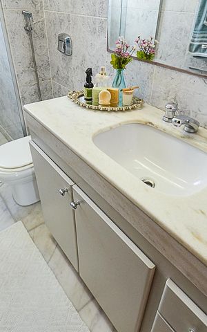 Apartamento à venda com 267m², 4 quartos e 4 vagas Apartamento à venda com 267m², 4 quartos e 4 vagasBanheiro Social
