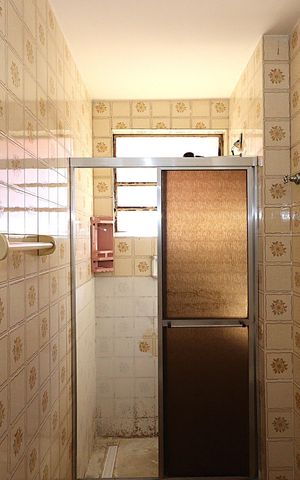 Apartamento para alugar com 73m², 2 quartos e sem vagaBanheiro