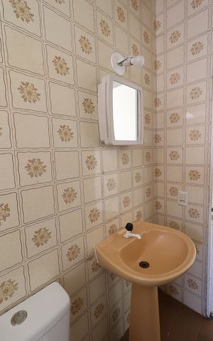 Apartamento para alugar com 73m², 2 quartos e sem vagaBanheiro