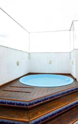 Apartamento à venda com 124m², 2 quartos e 4 vagas Apartamento à venda com 124m², 2 quartos e 4 vagasPiscina