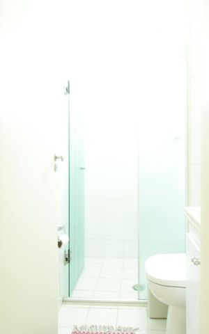 Apartamento à venda com 124m², 2 quartos e 4 vagas Apartamento à venda com 124m², 2 quartos e 4 vagasBanheiro Social