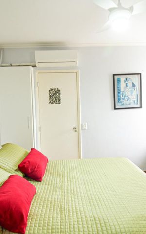 Apartamento à venda com 124m², 2 quartos e 4 vagas Apartamento à venda com 124m², 2 quartos e 4 vagasQuarto Suíte