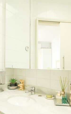 Apartamento à venda com 124m², 2 quartos e 4 vagas Apartamento à venda com 124m², 2 quartos e 4 vagasBanheiro da Suíte