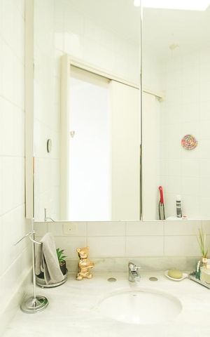 Apartamento à venda com 124m², 2 quartos e 4 vagas Apartamento à venda com 124m², 2 quartos e 4 vagasBanheiro da Suíte