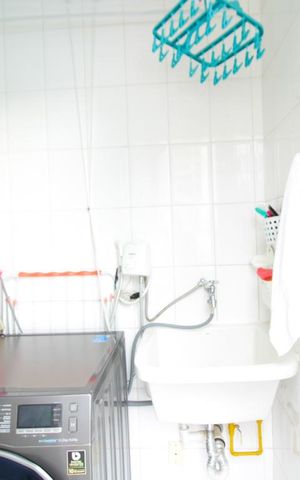 Apartamento à venda com 124m², 2 quartos e 4 vagas Apartamento à venda com 124m², 2 quartos e 4 vagasÁrea de Serviço