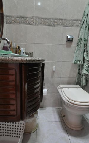 Casa à venda com 405m², 3 quartos e 7 vagasBanheiro da Suíte 3
