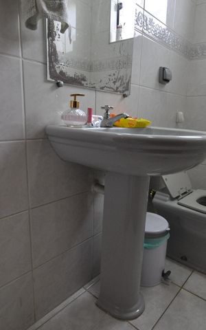 Casa à venda com 405m², 3 quartos e 7 vagasLavabo