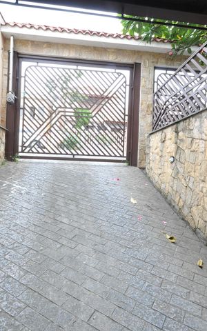 Casa à venda com 405m², 3 quartos e 7 vagasAcesso a garagem