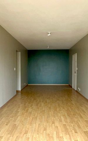 Apartamento à venda com 111m², 2 quartos e 1 vaga Apartamento à venda com 111m², 2 quartos e 1 vagaSala