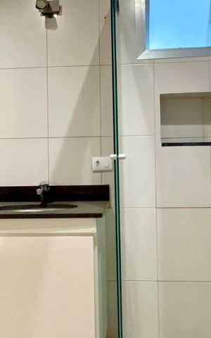 Apartamento à venda com 111m², 2 quartos e 1 vaga Apartamento à venda com 111m², 2 quartos e 1 vagaBanheiro