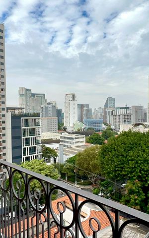 Apartamento à venda com 111m², 2 quartos e 1 vaga Apartamento à venda com 111m², 2 quartos e 1 vagaVaranda