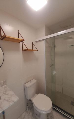 Apartamento à venda com 48m², 2 quartos e 1 vaga Apartamento à venda com 48m², 2 quartos e 1 vagaBanheiro