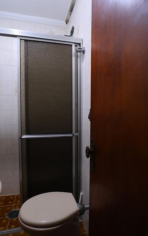 Casa à venda com 120m², 3 quartos e 1 vagaBanheiro 2
