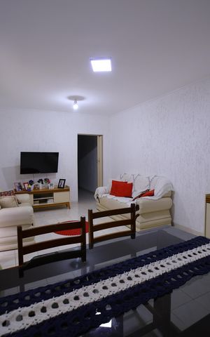 Casa à venda com 120m², 3 quartos e 1 vagaSala