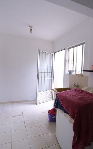 Casa à venda com 120m², 3 quartos e 1 vagaÁrea de Serviço