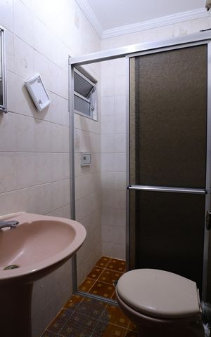 Casa à venda com 120m², 3 quartos e 1 vagaBanheiro 2
