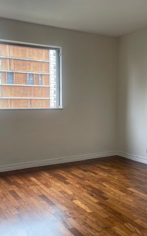 Apartamento para alugar com 238m², 5 quartos e 2 vagas Apartamento para alugar com 238m², 5 quartos e 2 vagasQuarto