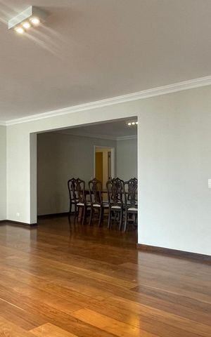 Apartamento para alugar com 238m², 5 quartos e 2 vagas Apartamento para alugar com 238m², 5 quartos e 2 vagasSala