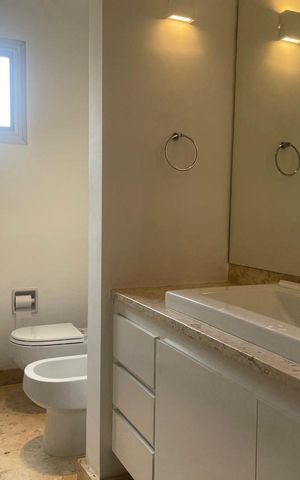 Apartamento para alugar com 238m², 5 quartos e 2 vagas Apartamento para alugar com 238m², 5 quartos e 2 vagasBanheiro
