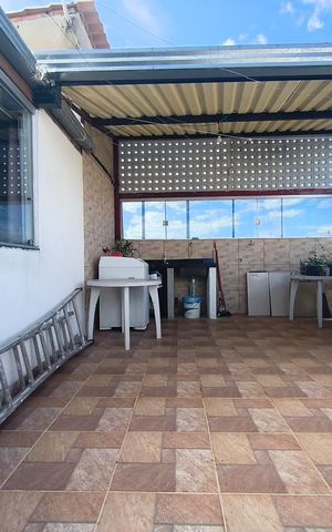 Casa à venda com 152m², 5 quartos e sem vaga