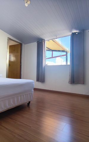 Casa à venda com 152m², 5 quartos e sem vaga