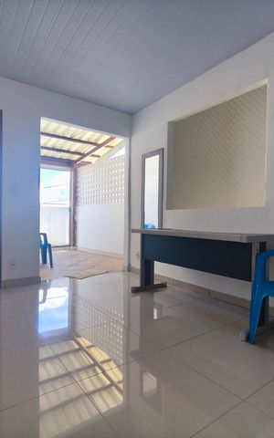 Casa à venda com 152m², 5 quartos e sem vaga