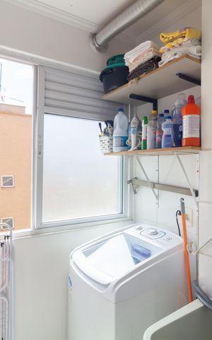 Apartamento à venda com 45m², 2 quartos e 1 vaga Apartamento à venda com 45m², 2 quartos e 1 vagaCozinha e Área de Serviço