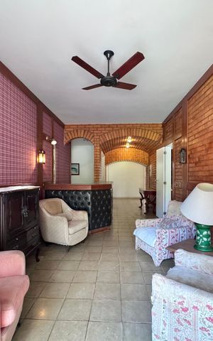 Casa à venda com 4200m², 5 quartos e 5 vagas Casa à venda com 4200m², 5 quartos e 5 vagasSala