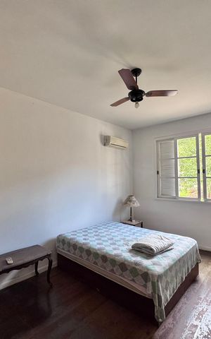 Casa à venda com 4200m², 5 quartos e 5 vagas Casa à venda com 4200m², 5 quartos e 5 vagasQuarto 1