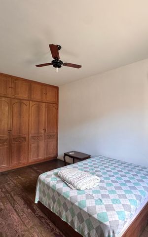 Casa à venda com 4200m², 5 quartos e 5 vagas Casa à venda com 4200m², 5 quartos e 5 vagasQuarto 1
