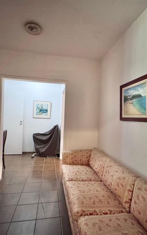 Casa à venda com 4200m², 5 quartos e 5 vagas Casa à venda com 4200m², 5 quartos e 5 vagasSala