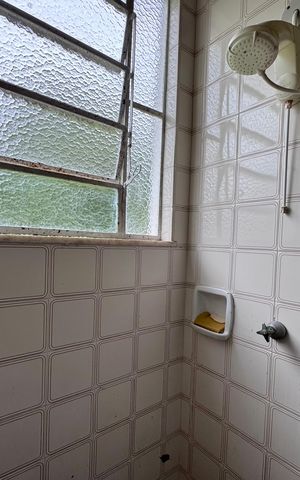 Casa à venda com 4200m², 5 quartos e 5 vagas Casa à venda com 4200m², 5 quartos e 5 vagasCasa do Caseiro - Banheiro