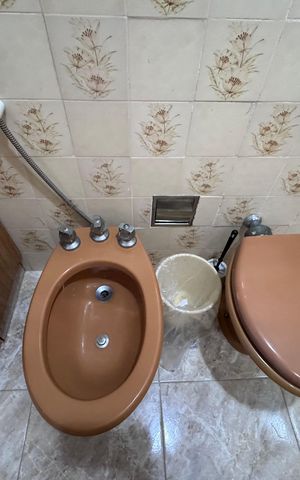 Casa à venda com 4200m², 5 quartos e 5 vagas Casa à venda com 4200m², 5 quartos e 5 vagasBanheiro Social 2