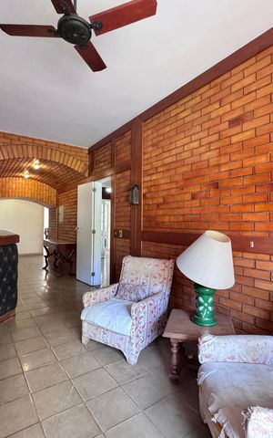 Casa à venda com 4200m², 5 quartos e 5 vagas Casa à venda com 4200m², 5 quartos e 5 vagasSala