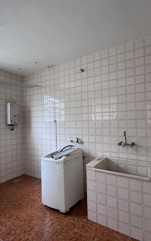 Casa à venda com 4200m², 5 quartos e 5 vagas Casa à venda com 4200m², 5 quartos e 5 vagasCasa do Caseiro - Lavanderia