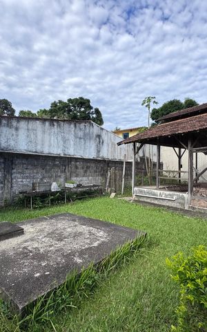 Casa à venda com 4200m², 5 quartos e 5 vagas Casa à venda com 4200m², 5 quartos e 5 vagasÁrea externa