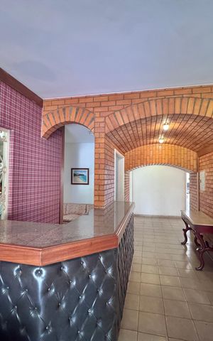 Casa à venda com 4200m², 5 quartos e 5 vagas Casa à venda com 4200m², 5 quartos e 5 vagasSala