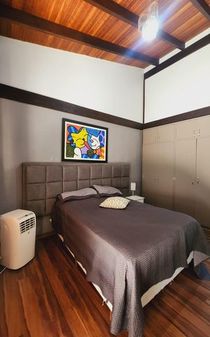 Casa de condomínio para alugar com 320m², 5 quartos e 4 vagas Casa de condomínio para alugar com 320m², 5 quartos e 4 vagasQuarto