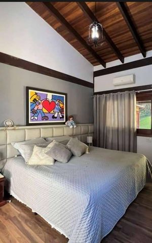 Casa de condomínio para alugar com 320m², 5 quartos e 4 vagas Casa de condomínio para alugar com 320m², 5 quartos e 4 vagasQuarto