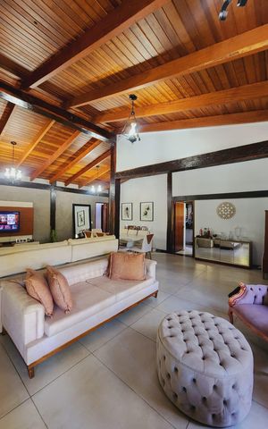 Casa de condomínio para alugar com 320m², 5 quartos e 4 vagas Casa de condomínio para alugar com 320m², 5 quartos e 4 vagasSala
