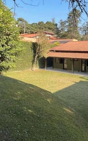 Casa de condomínio para alugar com 320m², 5 quartos e 4 vagas Casa de condomínio para alugar com 320m², 5 quartos e 4 vagasÁrea externa