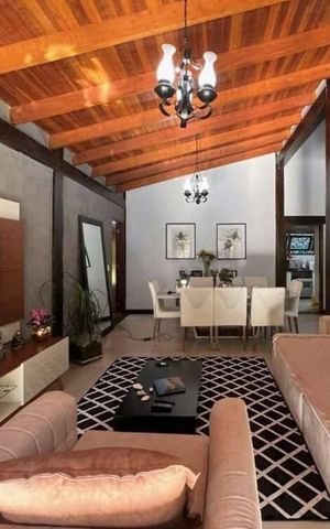 Casa de condomínio para alugar com 320m², 5 quartos e 4 vagas Casa de condomínio para alugar com 320m², 5 quartos e 4 vagasSala