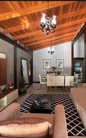 Casa de condomínio para alugar com 320m², 5 quartos e 4 vagas Casa de condomínio para alugar com 320m², 5 quartos e 4 vagasSala