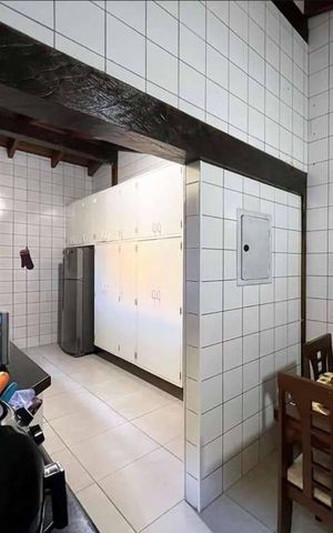 Casa de condomínio para alugar com 320m², 5 quartos e 4 vagas Casa de condomínio para alugar com 320m², 5 quartos e 4 vagasCozinha